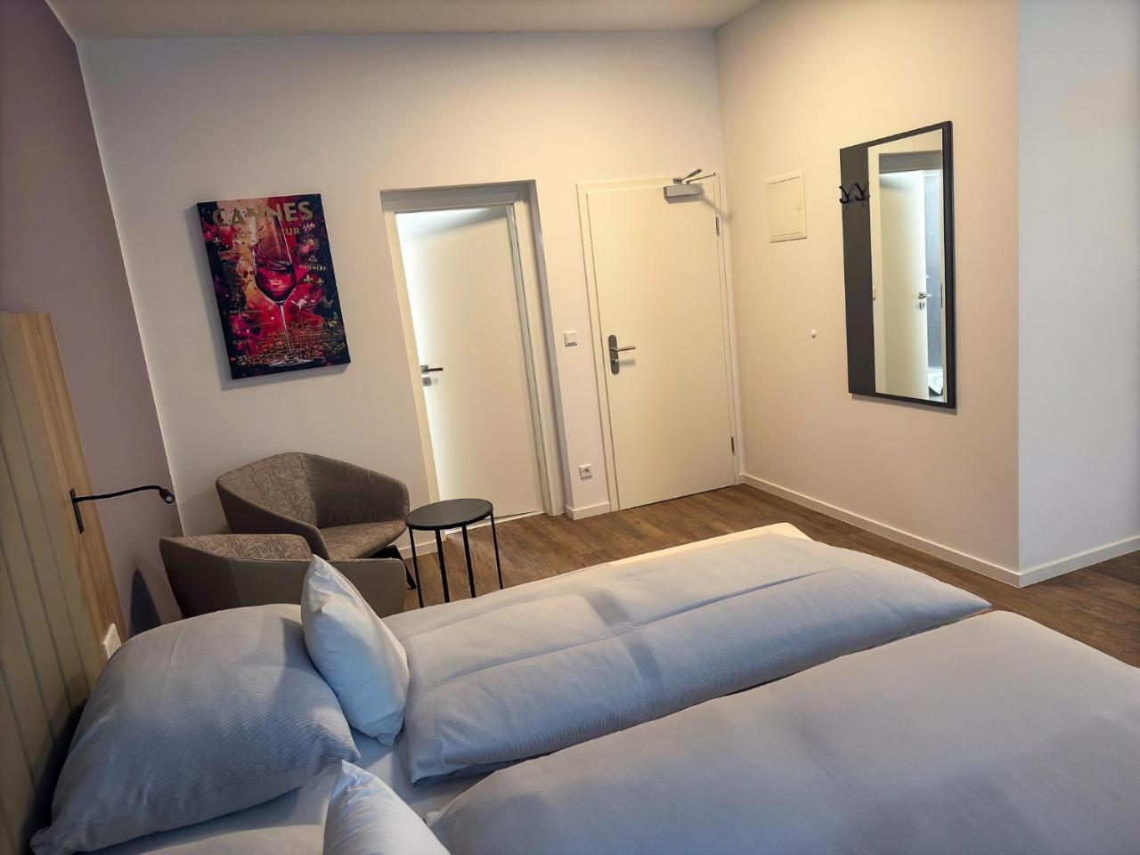 Hey Halle Dein Stadthotel — hotel in Halle