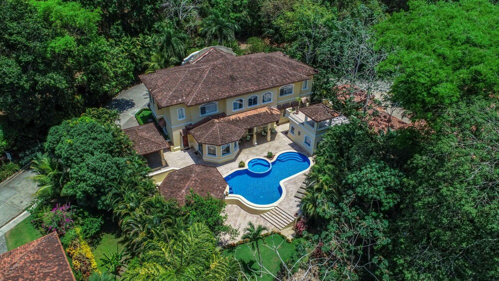 Casa de Suenos — 4-Star Luxury Hotel in Jaco, Costa Rica