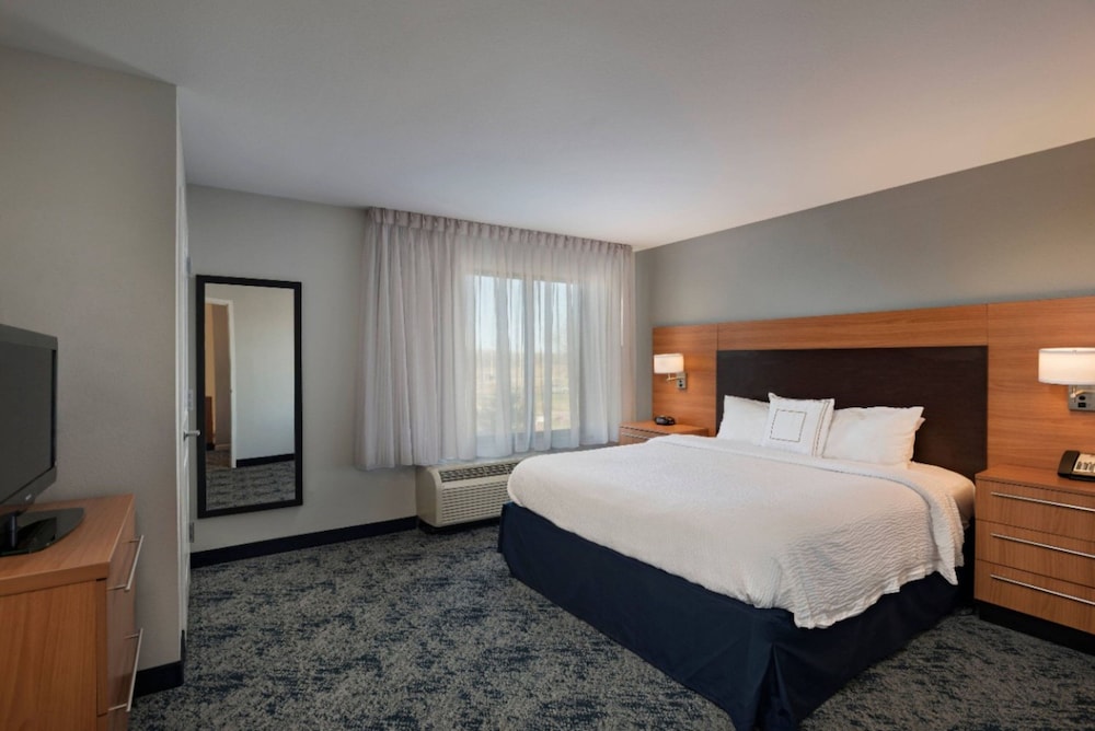 TownePlace Suites Monroe - photo 9