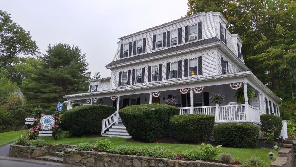 Yardarm Village Inn — Ogunquit