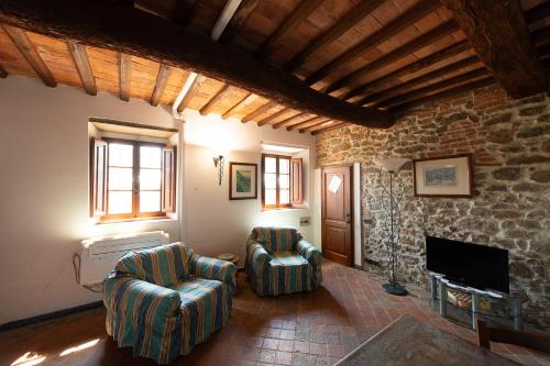 Casa Elisabetta — 4-Star Luxury Hotel in Capraia E Limite, Italy