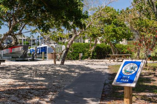 Sea Esta — Holmes Beach — photo 3