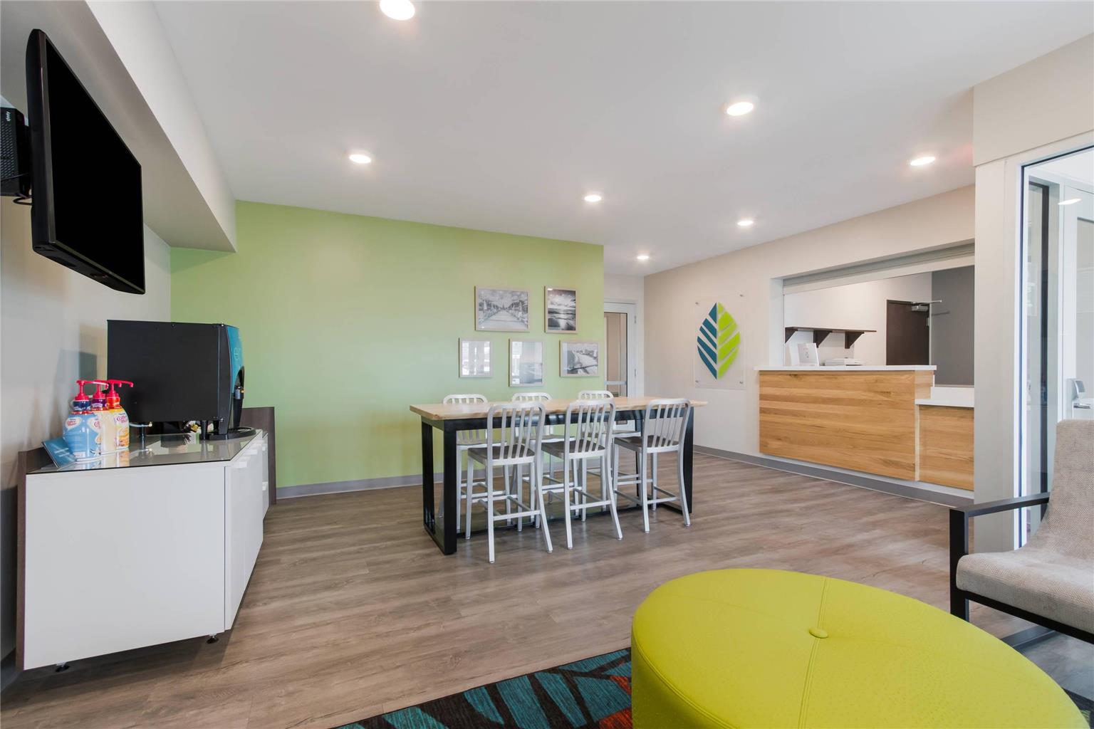 WoodSpring Suites Tamarac - photo 9