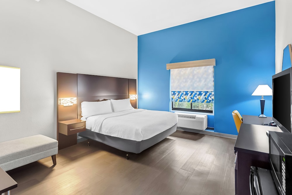 Holiday Inn Express Hotel & Suites Cross Lanes by IHG - photo 6