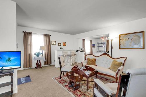 Charming Downtown Charleston Near Hampton Park in Charleston, United States