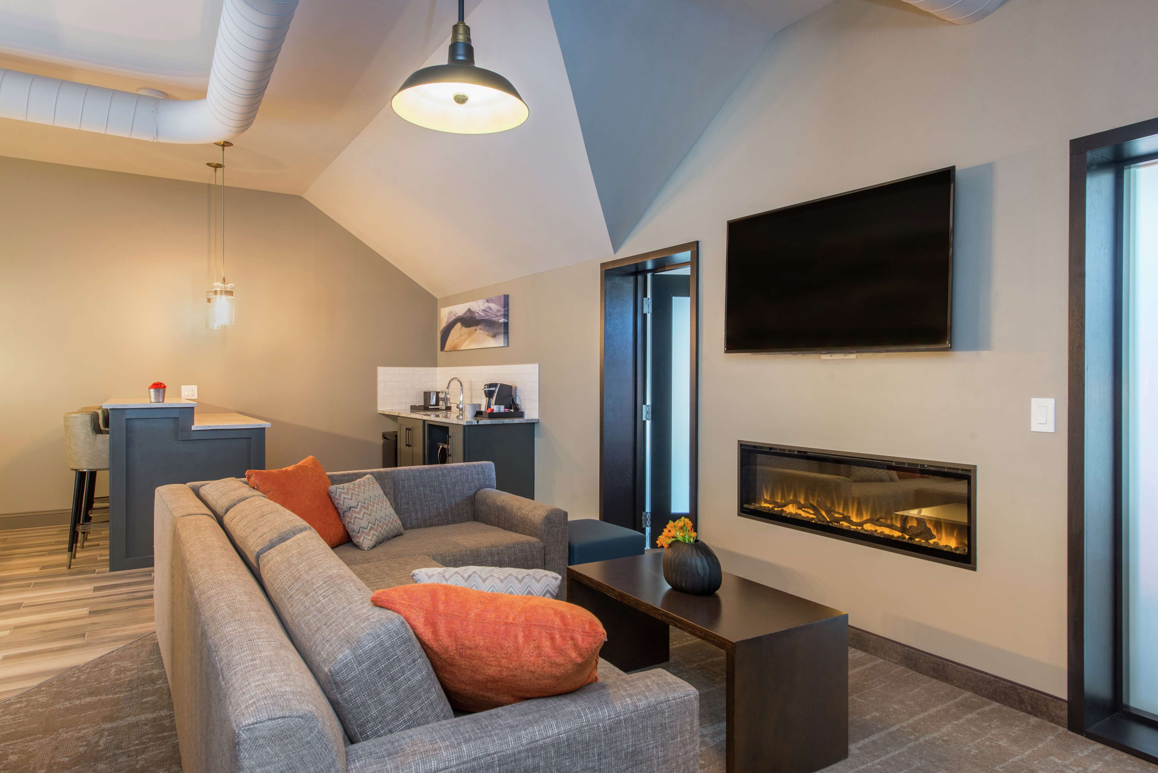 Hotel Saranac Curio Collection By Hilton - photo 52