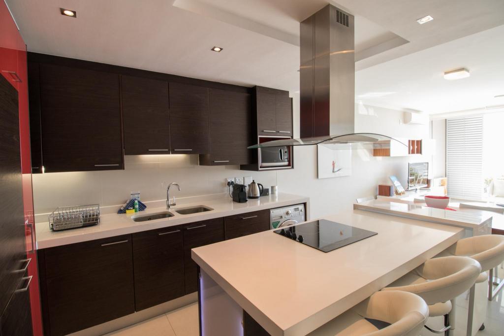 Camps Bay One Bedroom apartment luxury stay with sea view