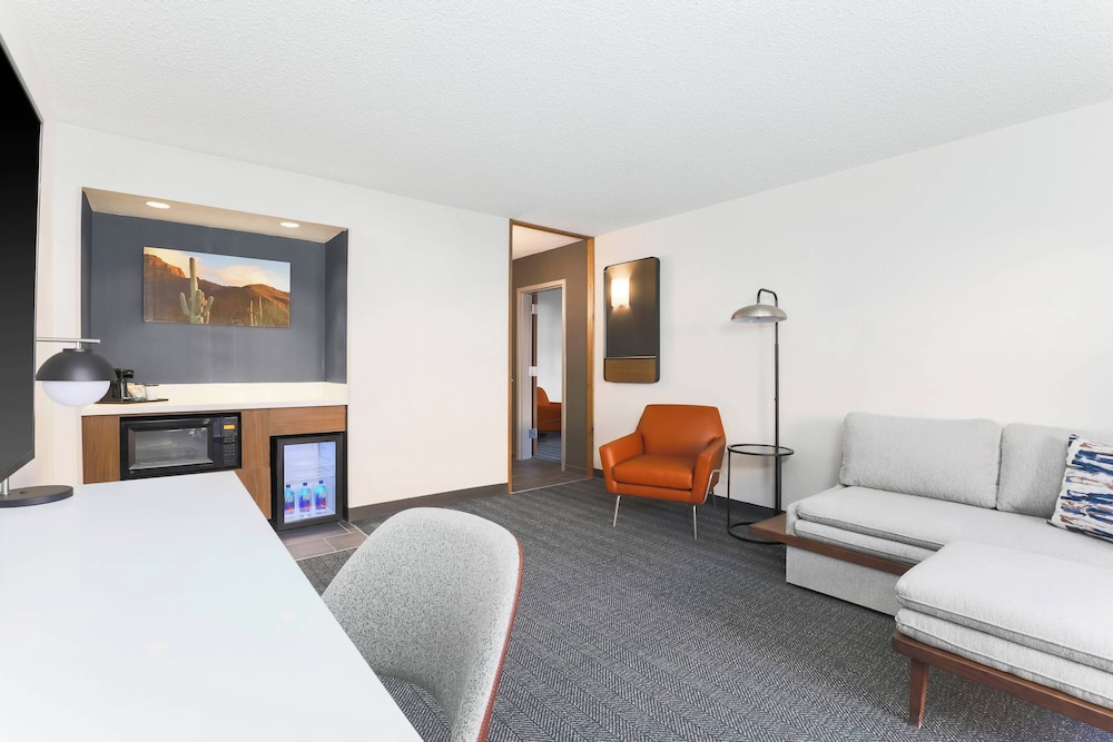 Courtyard by Marriott Tucson Airport - photo 16