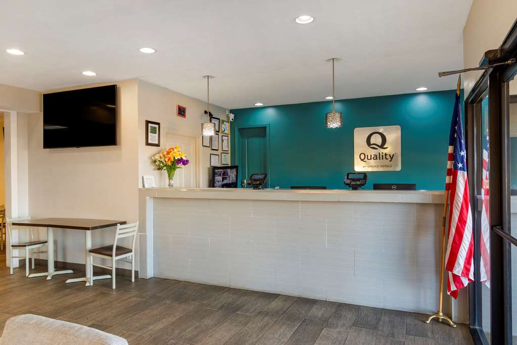 Best Western Ashburn Inn - photo 8