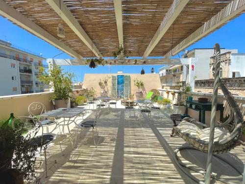 Palazzo Cesare Apartments Monopoli — 4-Star Luxury Hotel in Monopoli, Italy