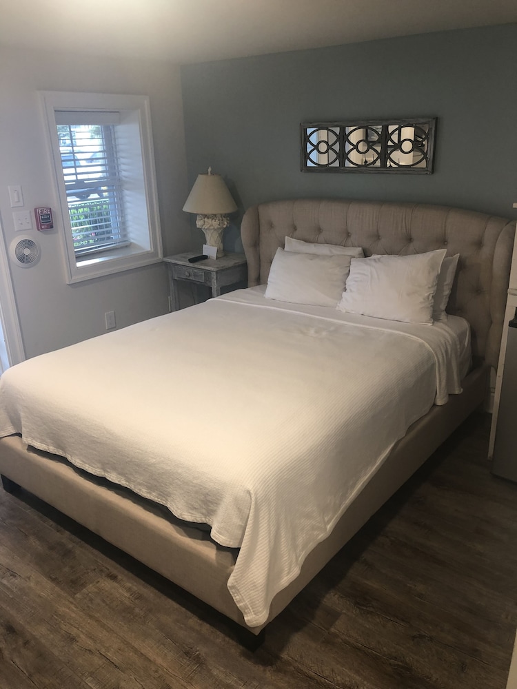 Ocean Manor Inn - photo 14