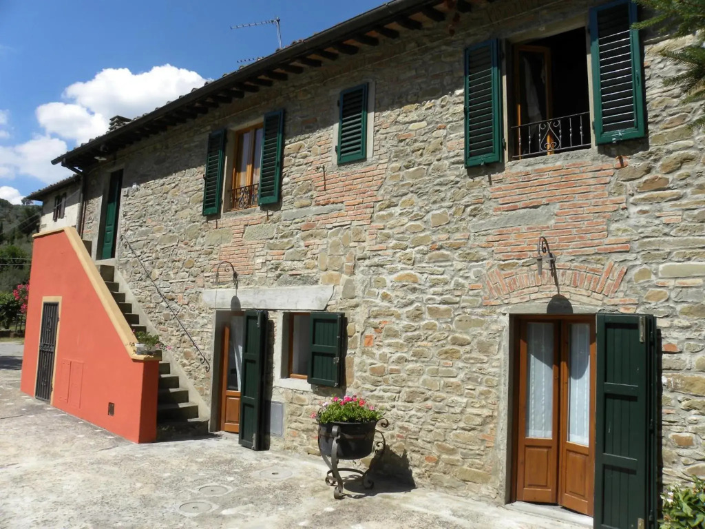 Casa Tucci — 4-Star Luxury Hotel in Reggello, Italy