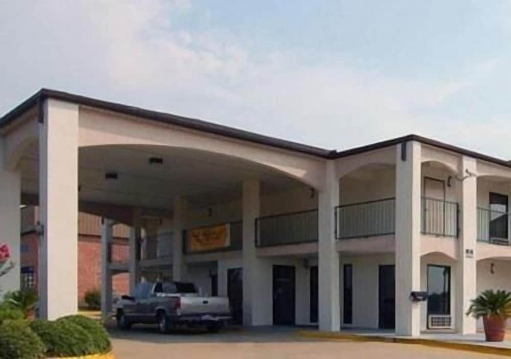 Key West Inn Montgomery South - featured photo