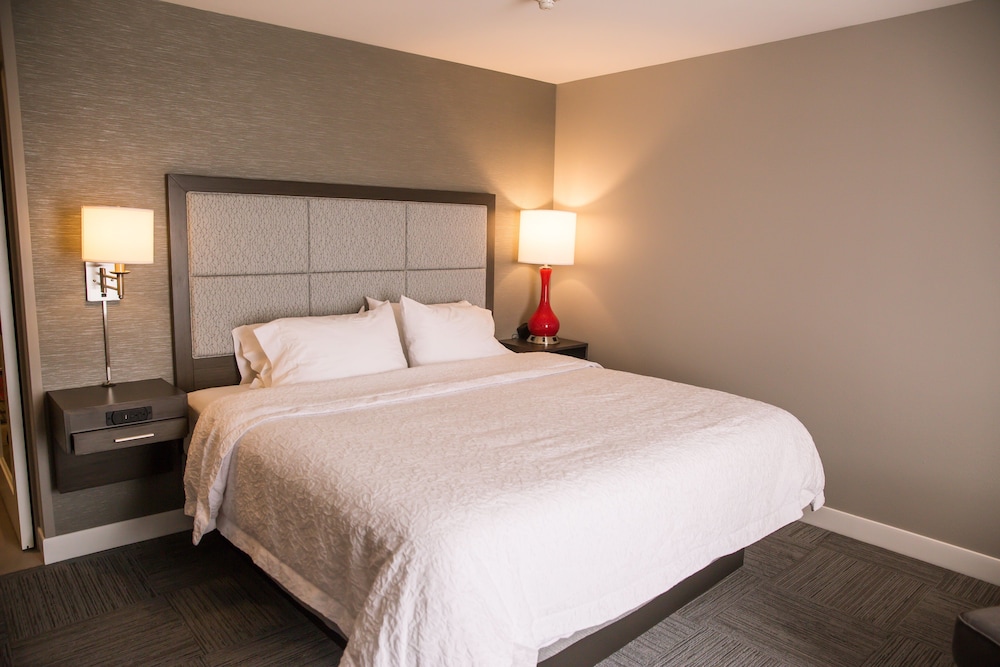 Hampton Inn Pontiac - photo 6