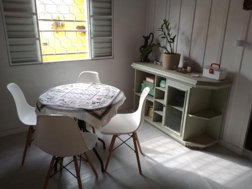 Simples e confortável in Londrina, Brasil