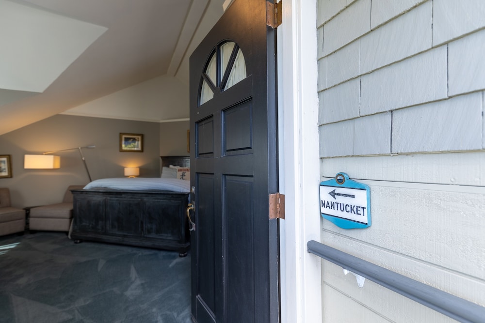 Nantucket Whale Inn - photo 22