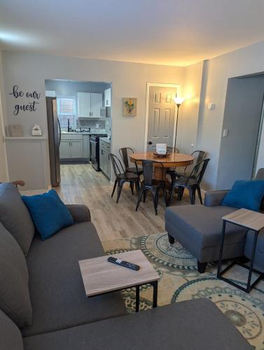 Terran S Dupont Retreat — Minneapolis