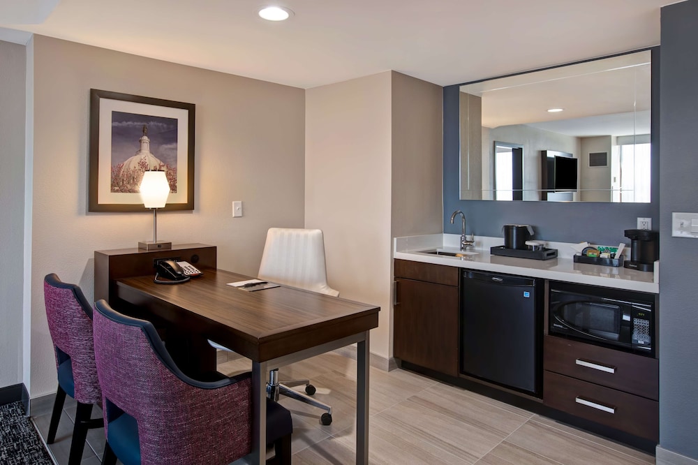 Embassy Suites by Hilton Oklahoma City Northwest - photo 37