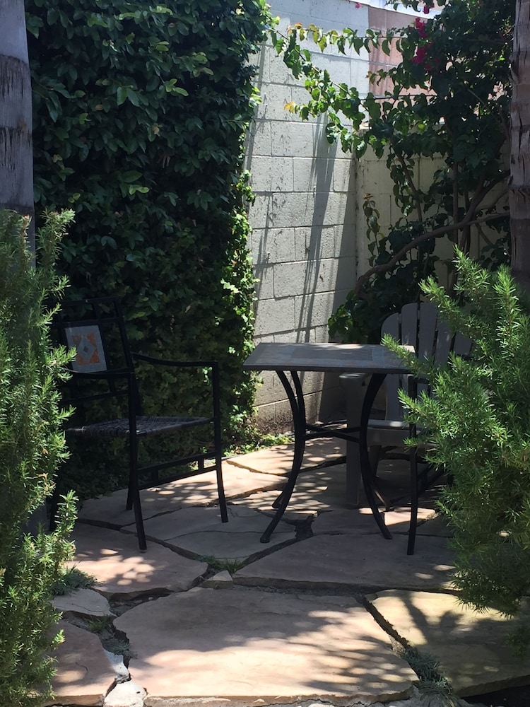The Eagle Inn - photo 210