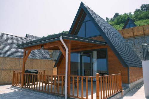 Cihan Bungalows - carbon neutral hotel in Gerze