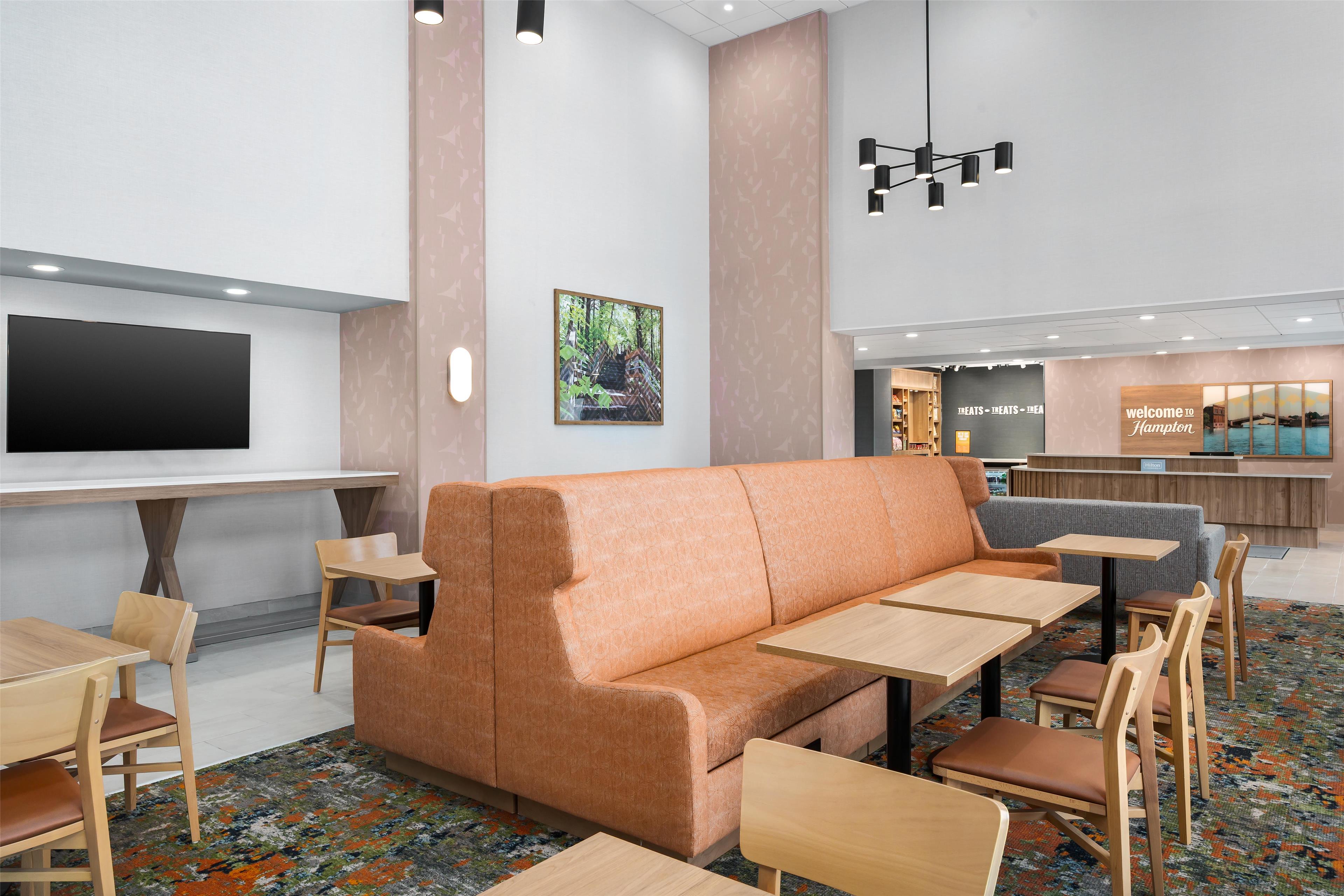 Hampton Inn & Suites by Hilton Alpena - photo 6