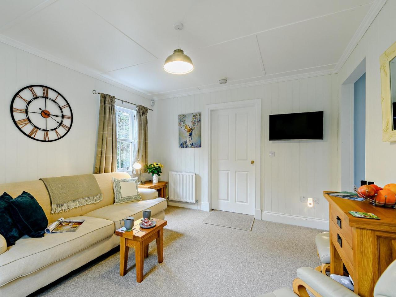 1 Bed in Maybole 93562 — Maybole — photo 5
