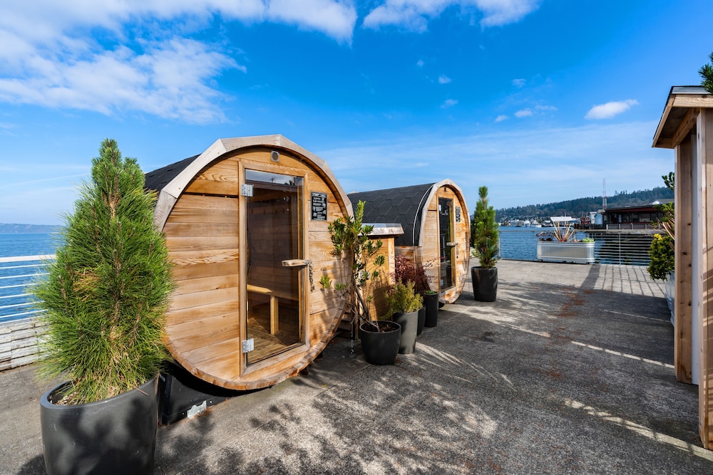 Bowline Hotel - photo 121