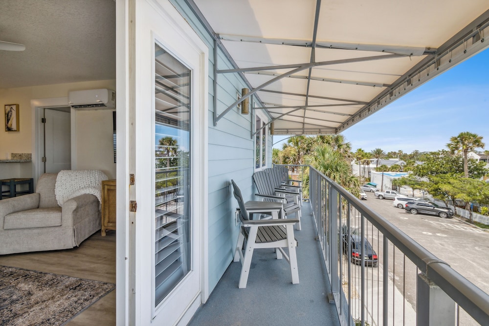 Seahorse Oceanfront Inn - photo 66