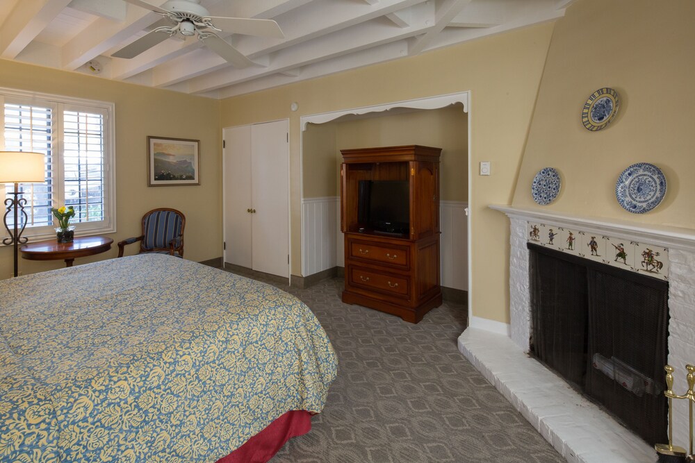 Normandy Inn - photo 8