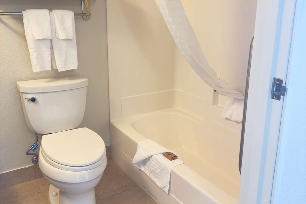 Sleep Inn & Suites near Spirit Mountain - photo 28