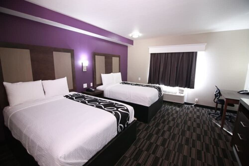 Home Inn and Suites - photo 24