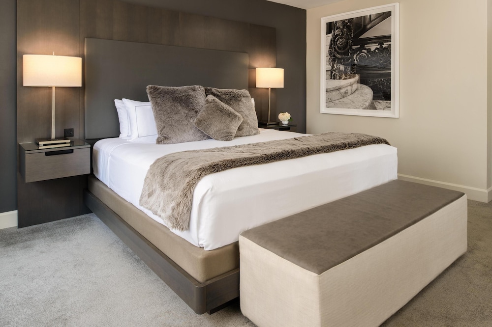 The Benson Portland Curio Collection by Hilton - photo 22