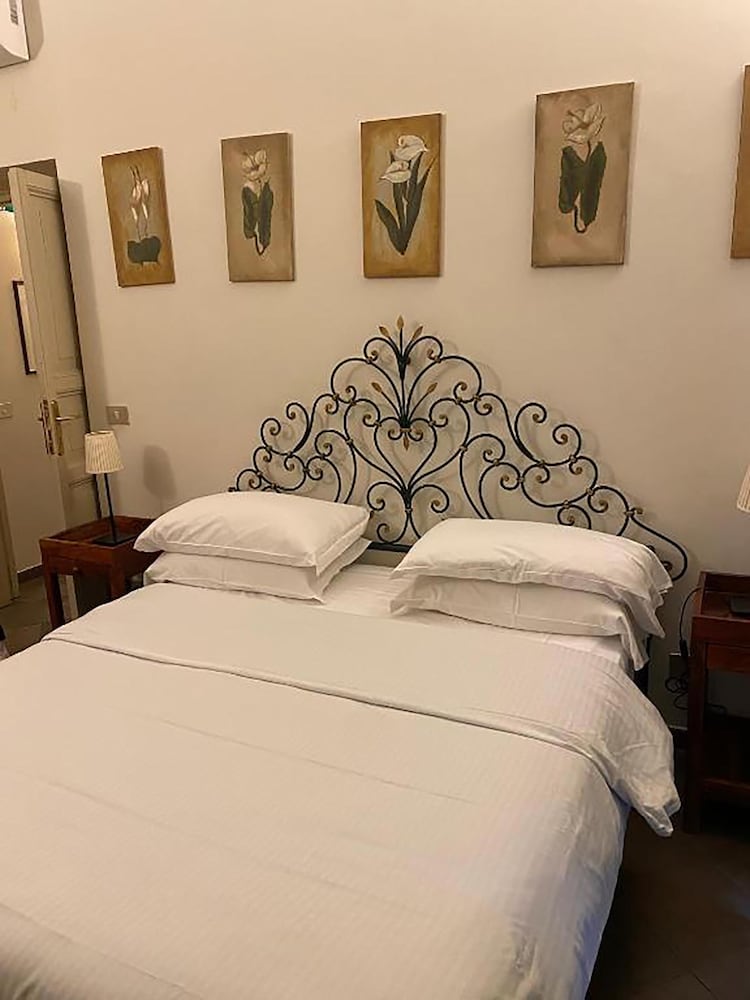3 House by Ghor — 4-Star Luxury Hotel in Rome, Italy