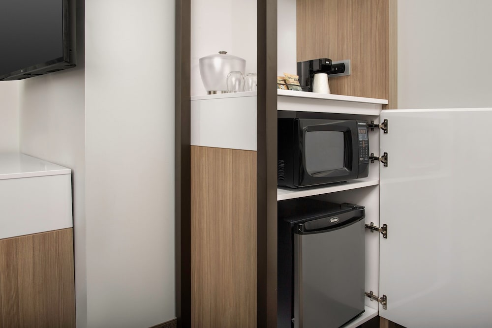 SpringHill Suites by Marriott Cincinnati Mason - photo 23