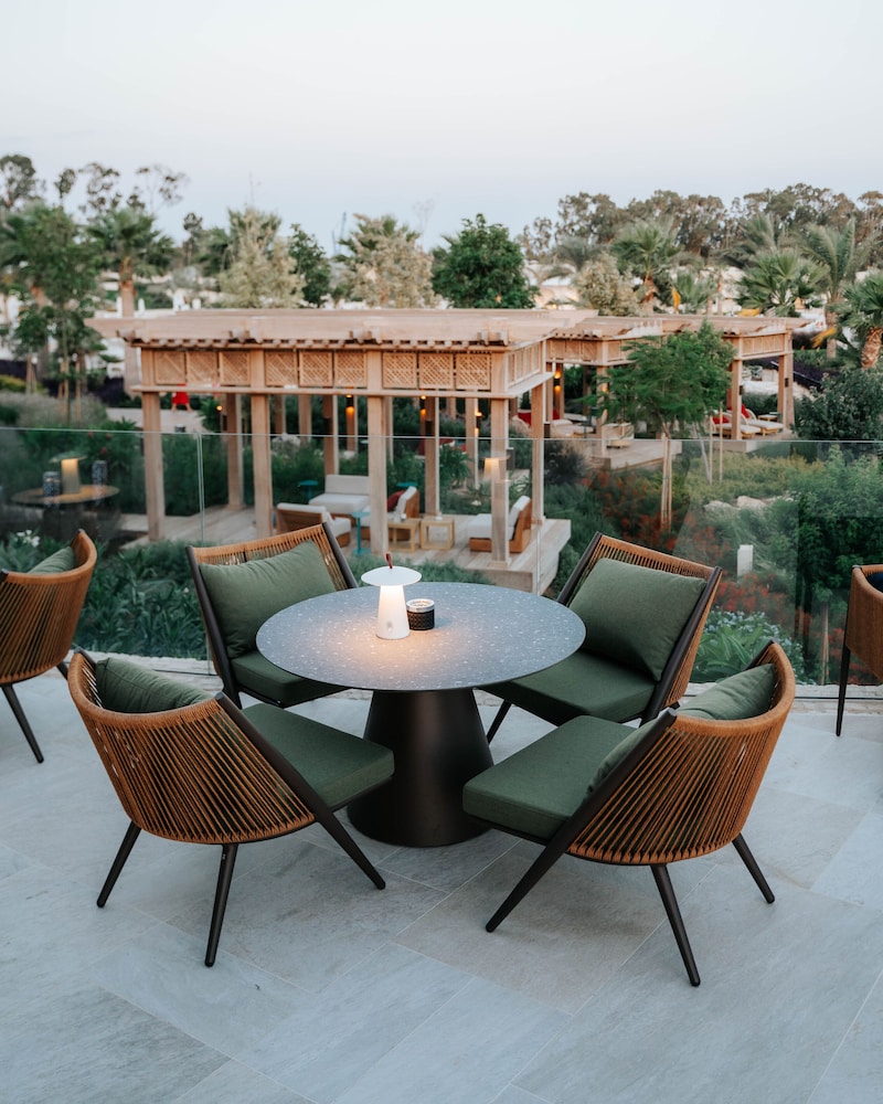 מזון ומשקאות