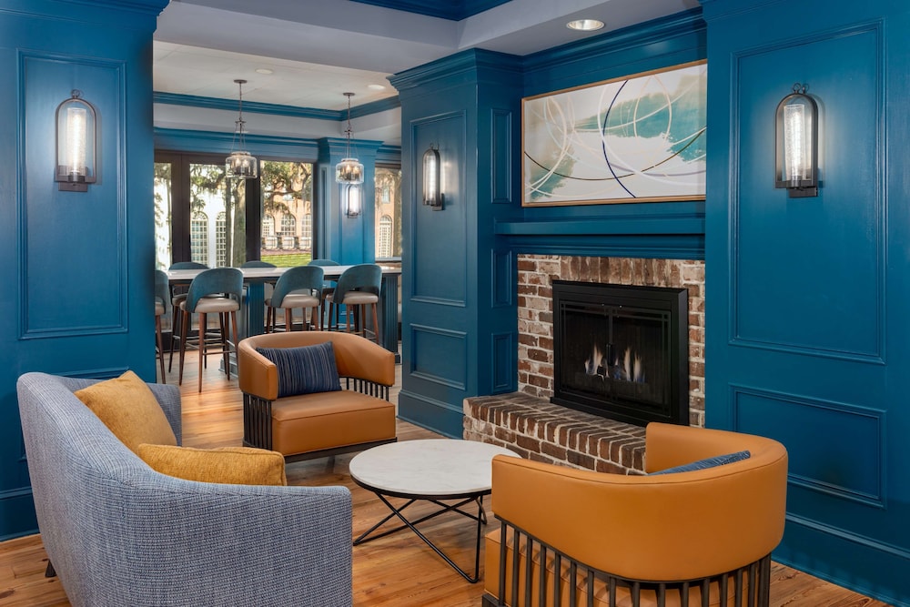 Hampton Inn Savannah Historic District - photo 3