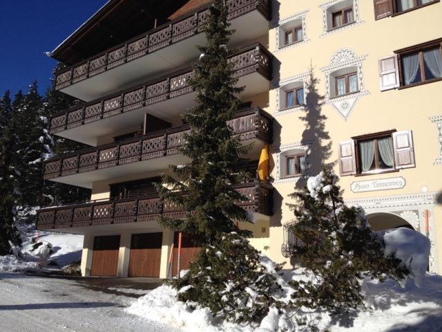 Haus Tannenweg — 4-Star Luxury Hotel in Arosa, Switzerland