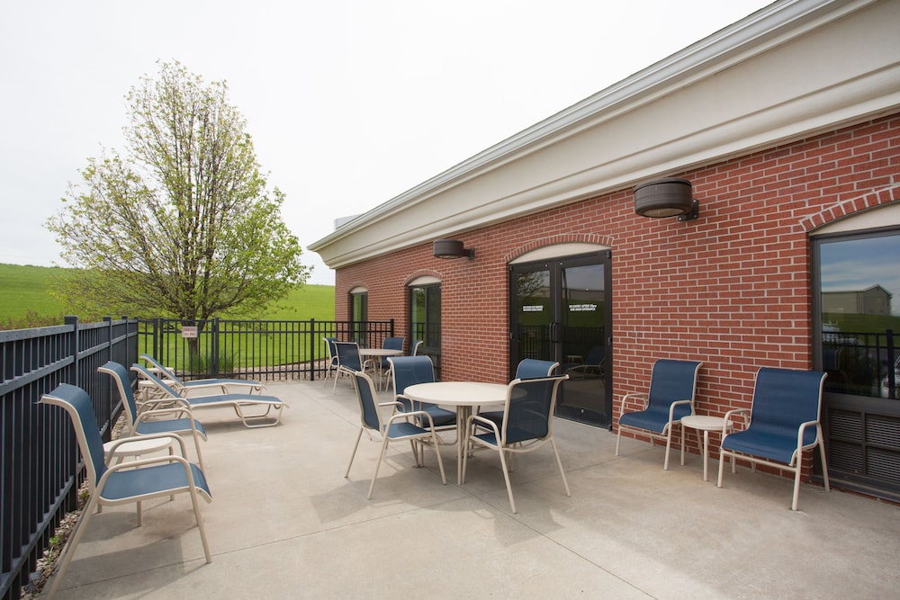 Holiday Inn Express Hotel & Suites Concordia by IHG - photo 25