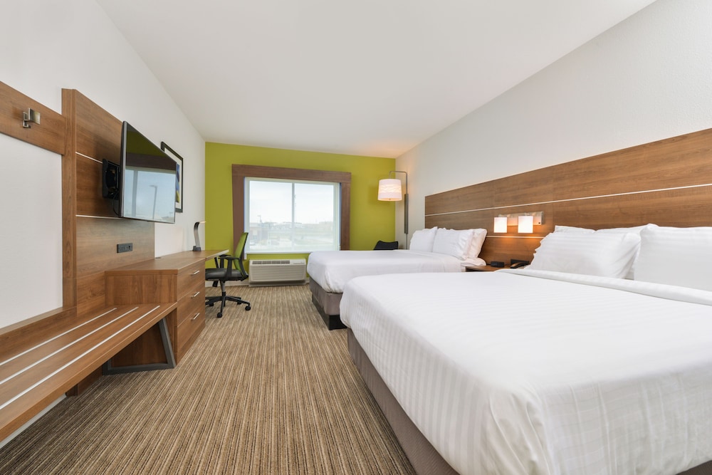 Holiday Inn Express & Suites Chadron by IHG - photo 8