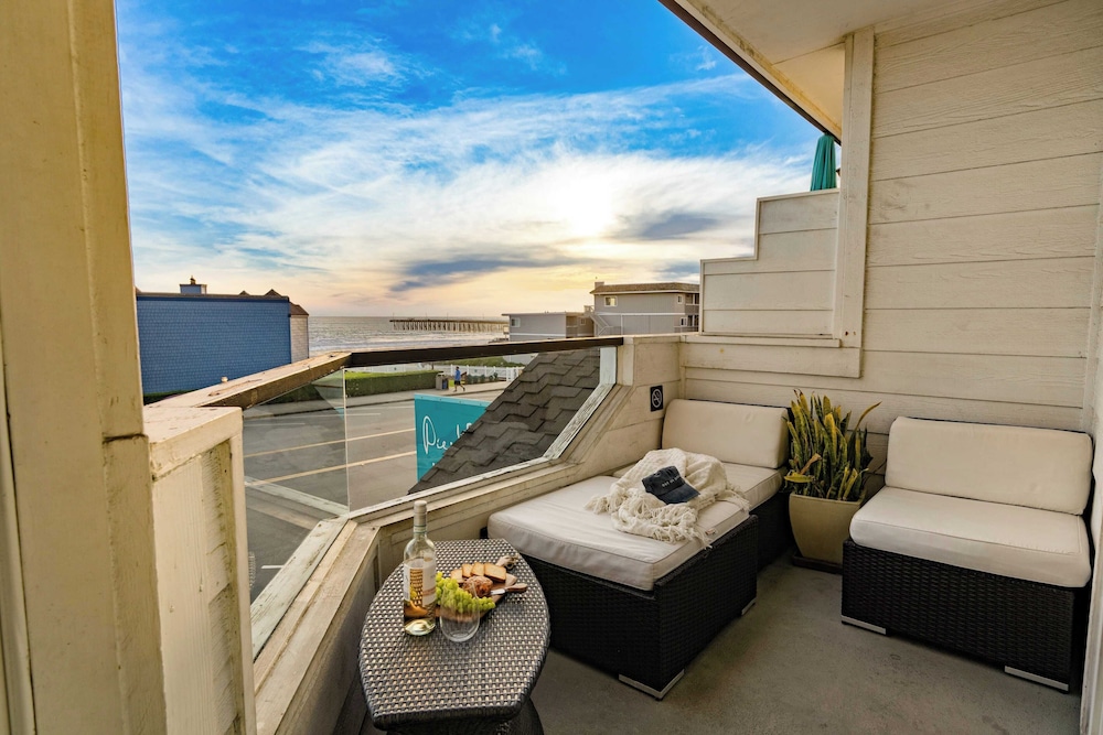 2 Cayucan Bungalows Steps To Beach Shared Lounge Sleeps 12 — Cayucos