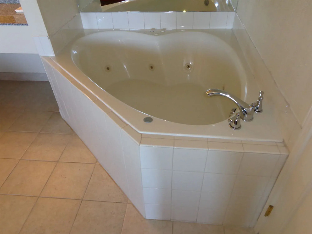 Magnuson Hotel & RV Park - photo 13