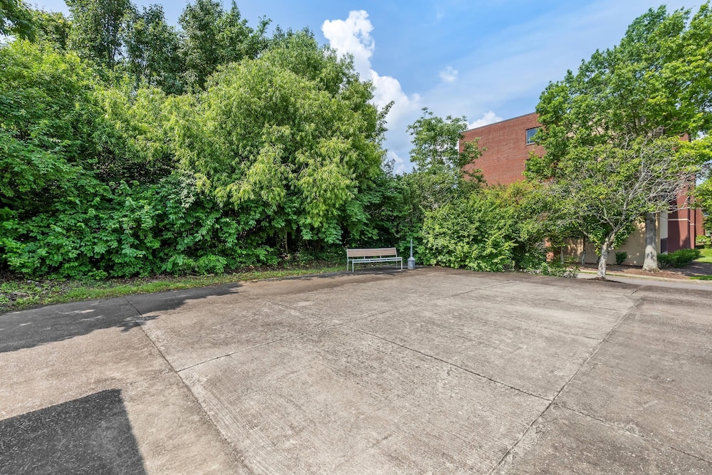 Suburban Studios Brentwood Nashville - photo 41