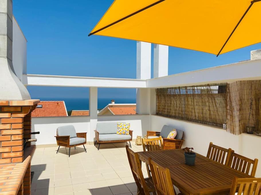 Ocean Terrace Private Patio with BBQ & Sea view in Nazare, Portugal