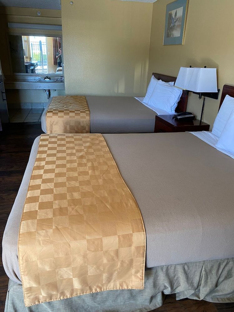Rodeway Inn Tacoma - photo 15