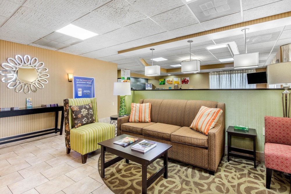 Quality Inn Lebanon - photo 32