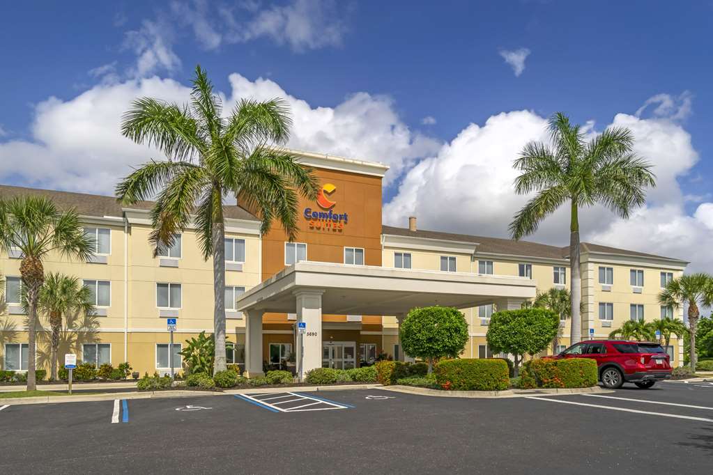 Comfort Suites Sarasota Siesta Key - featured photo