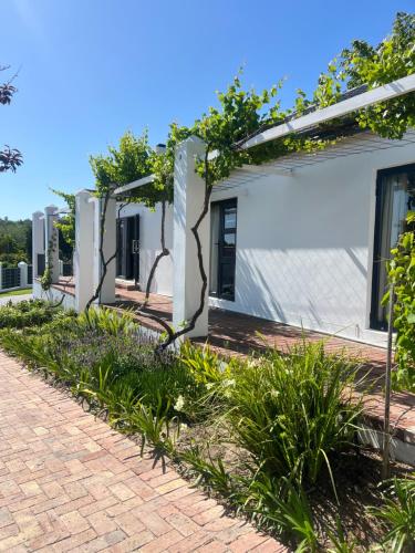 Chasselas Self Catering — 4-Star Luxury Hotel in Cape Town, South Africa