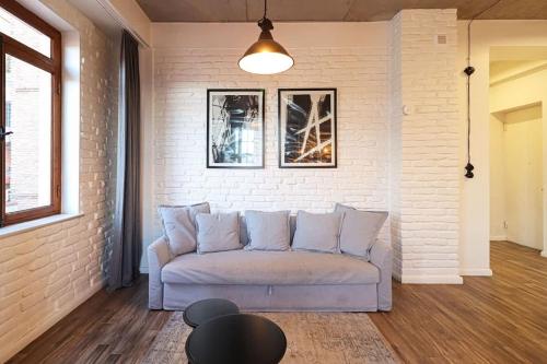 Chic Abanotubani Apt By Wehost
