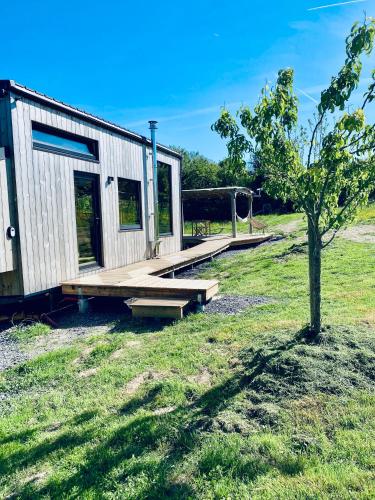 Tinyhouse au coeur d'un vignoble — hotel in Floreffe