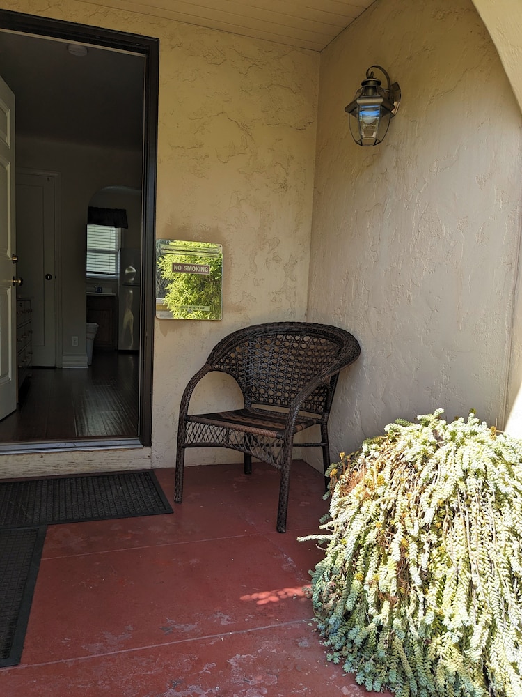Los Gatos Garden Inn Hotel - photo 49